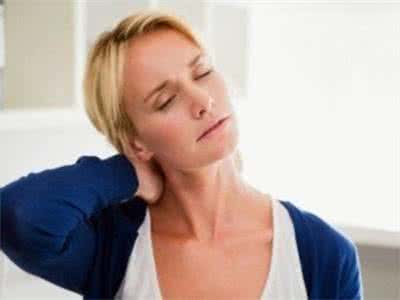 女性强直性脊柱炎患者在病情上有什么特殊性？