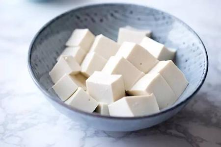 痛风患者不能吃豆腐？难道豆腐嘌呤高？