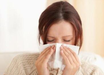 为什么夏季的时候鼻炎会高发？鼻炎患者该注意什么？
